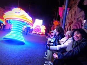 denden, nengkoy and ate gaying loving the parade...