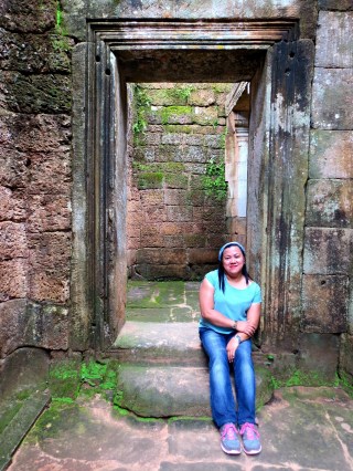 my sister taking a short break... (di halatang gutom. hihihi)