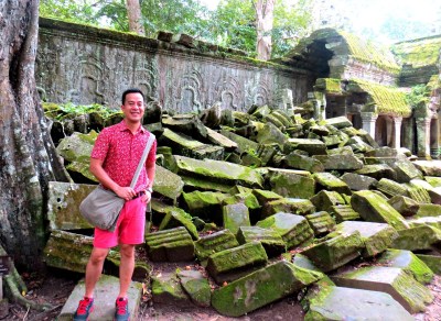 contrasting green moss and my red ensemble... 