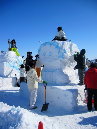 young sculptors up for something...