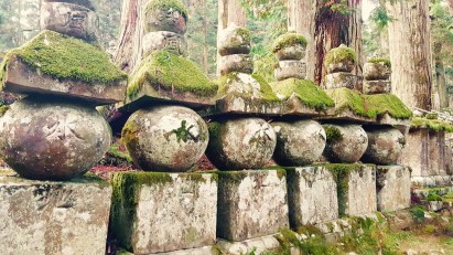 peaceful at okunoin in koyasan