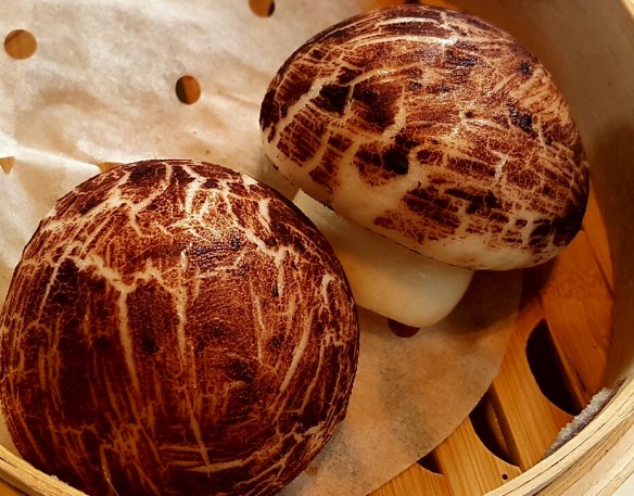 Steamed Truffle Mushroom Bun... the most "sosyal" and ostentatious "siopao" 