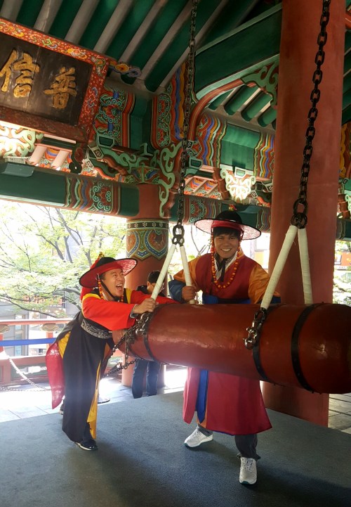 ring my bell... hahaha!